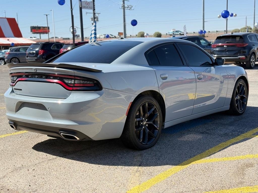Dodge Charger  2021