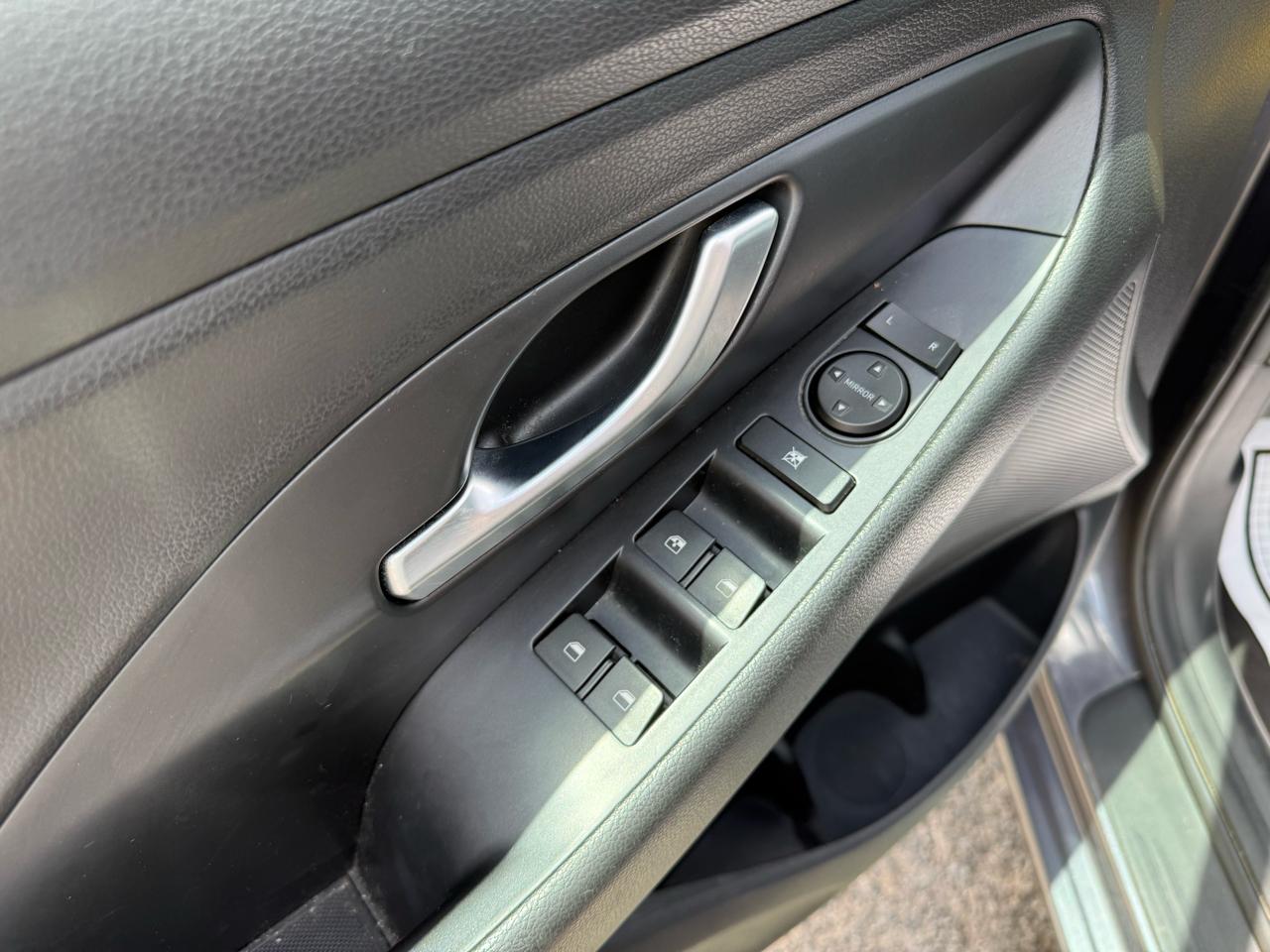 Hyundai Elantra GT  2018