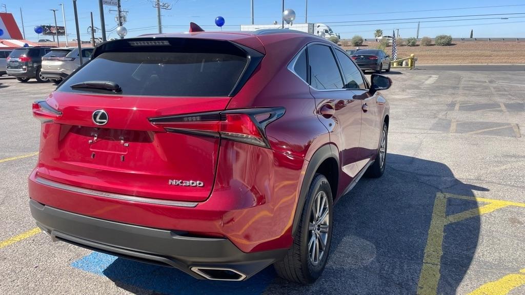 Lexus NX 300  2018