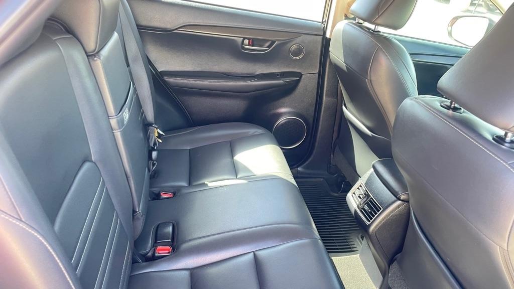 Lexus NX 300  2018