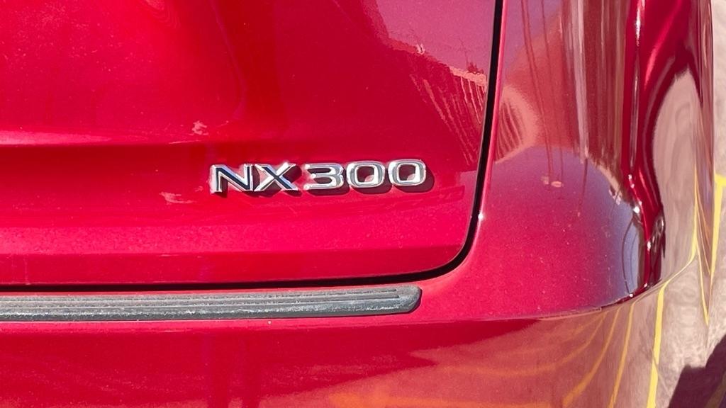 Lexus NX 300  2018