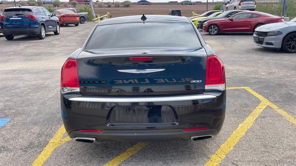 Chrysler 300  2018