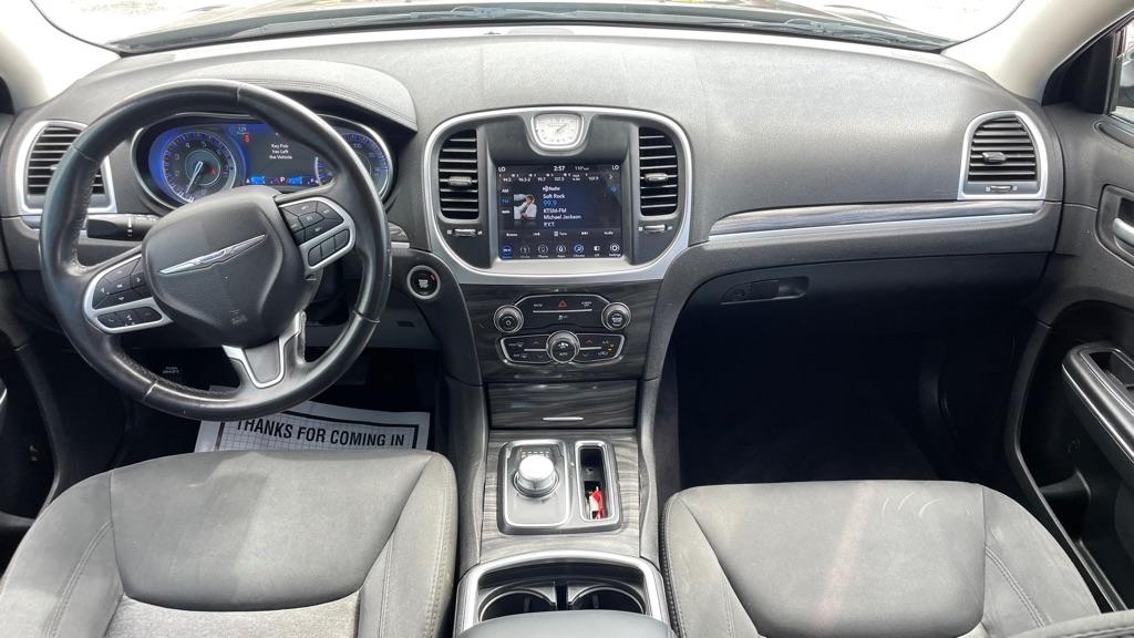 Chrysler 300  2018