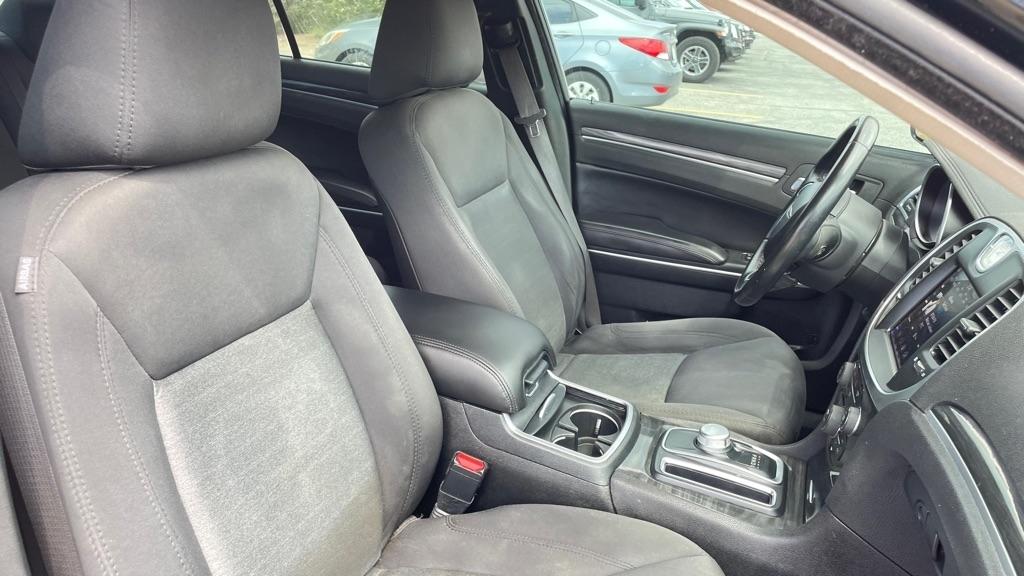 Chrysler 300  2018