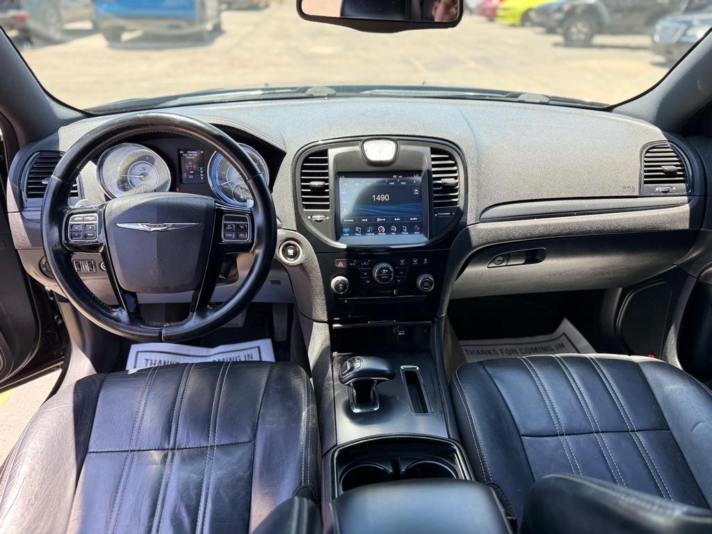 Chrysler 300  2014