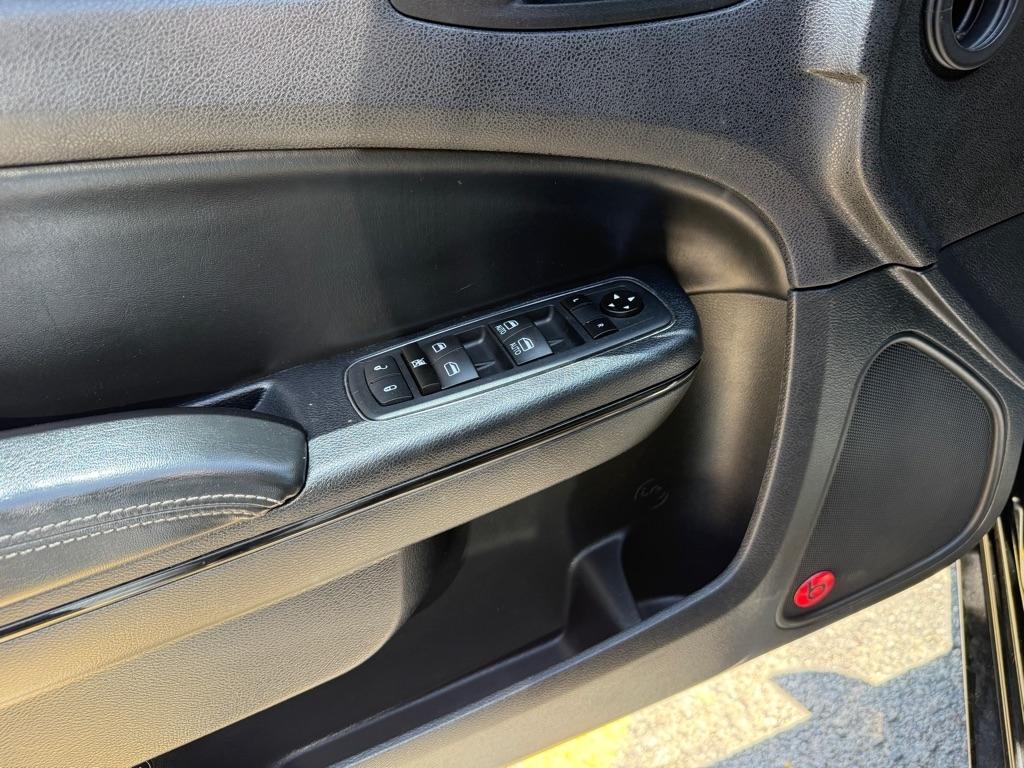 Chrysler 300  2014