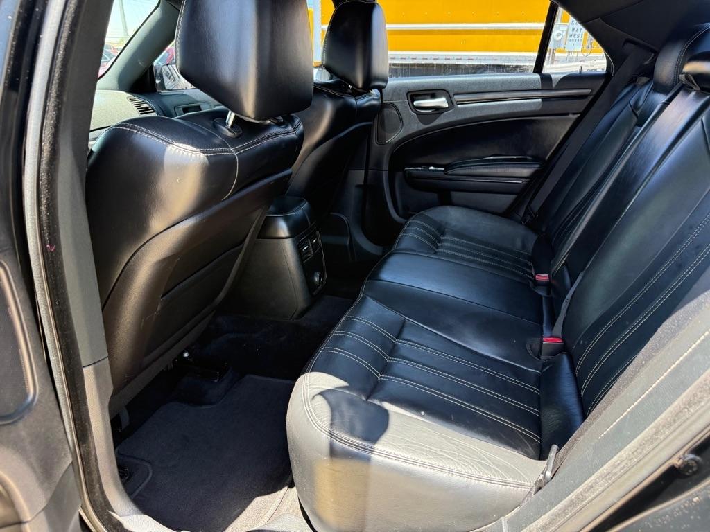 Chrysler 300  2014