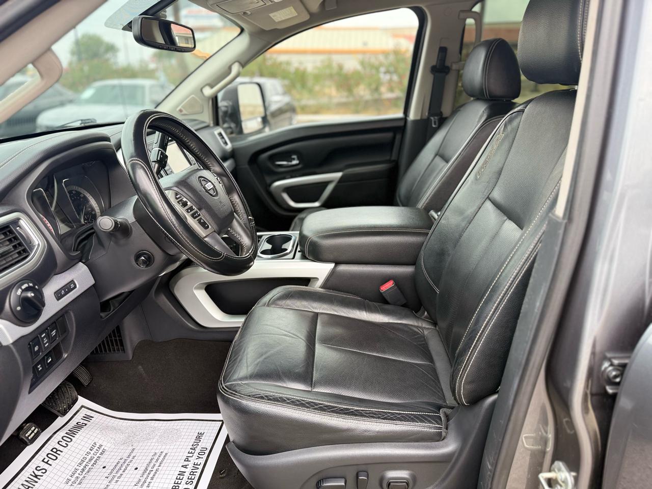 Nissan Titan 4WD 2017