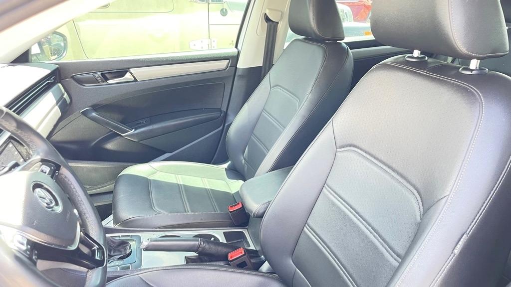 Volkswagen PASSAT 2.0  2022