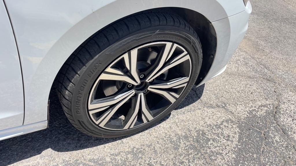 Volkswagen PASSAT 2.0  2022