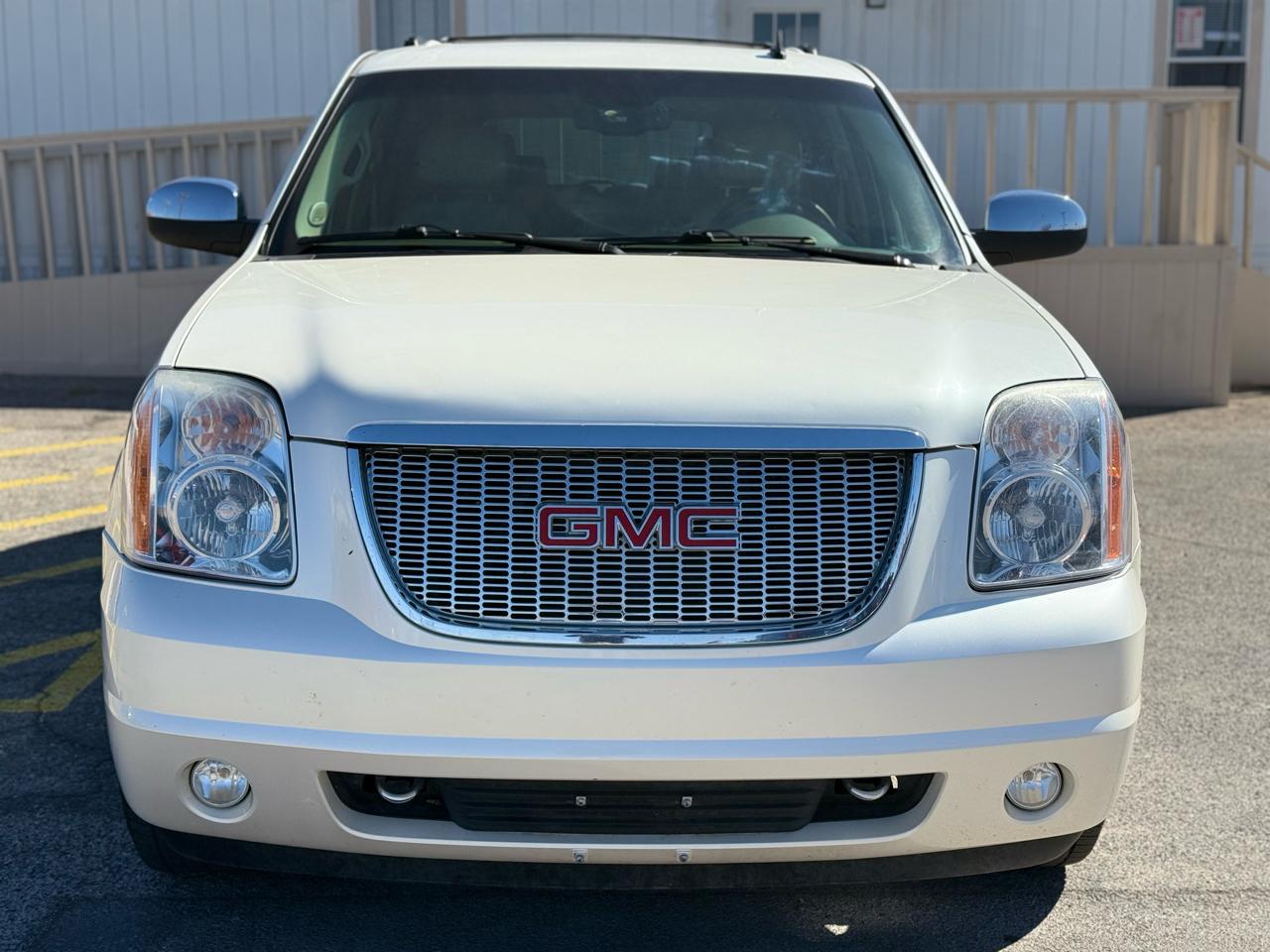 GMC Yukon XL 1500 4WD 2008