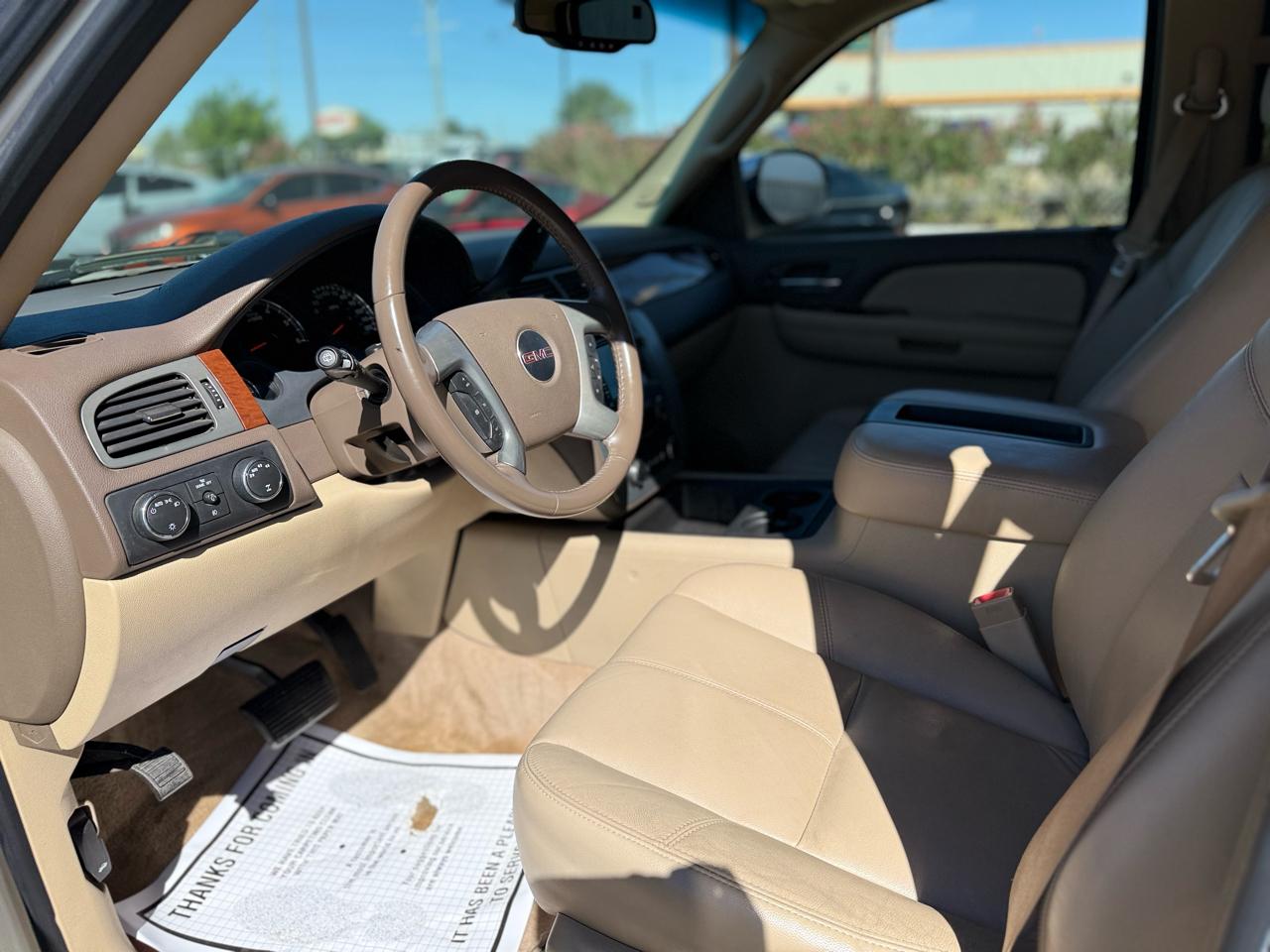 GMC Yukon XL 1500 4WD 2008