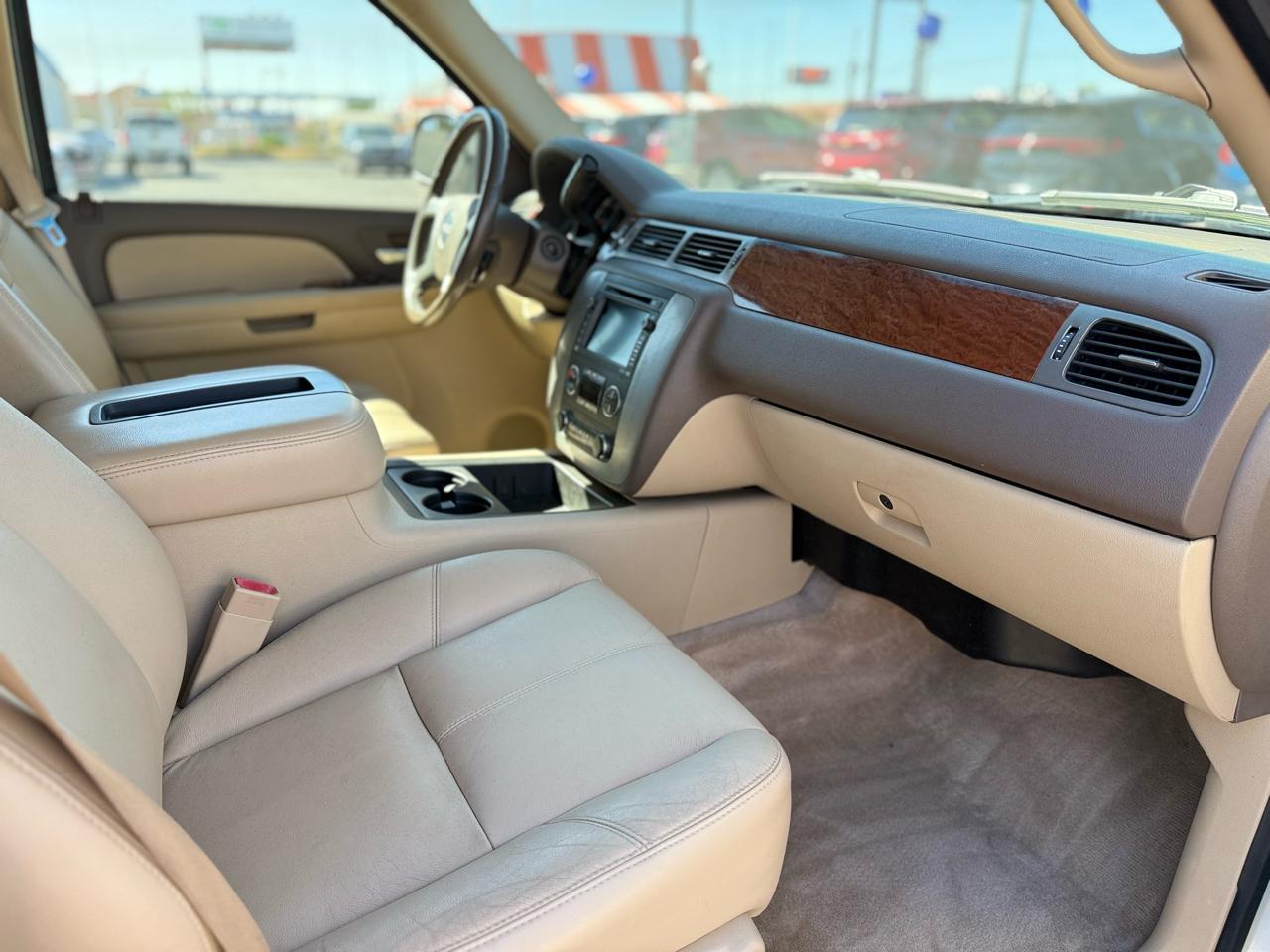 GMC Yukon XL 1500 4WD 2008