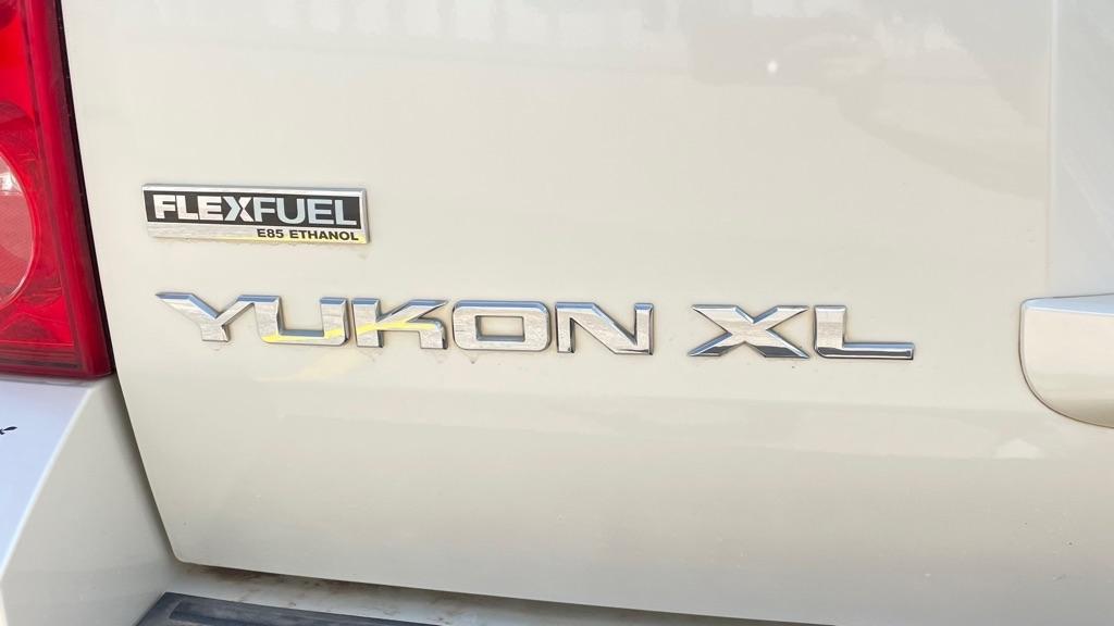 GMC Yukon XL  2008