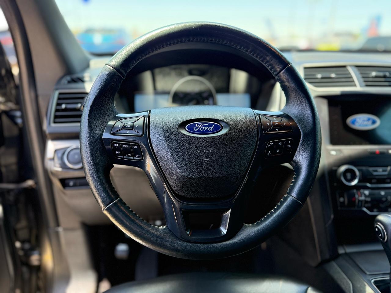 Ford Explorer XLT 2019