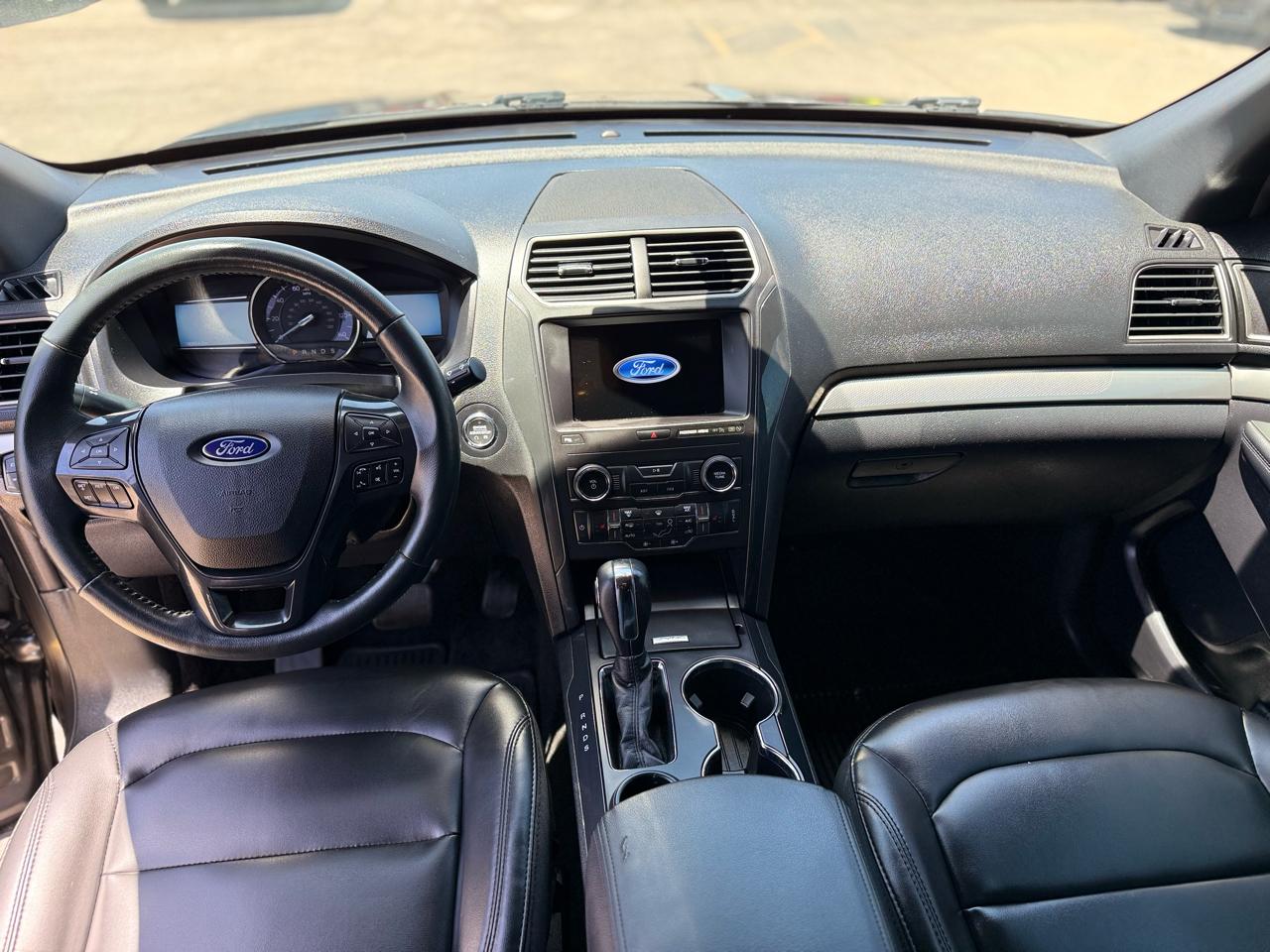 Ford Explorer XLT 2019