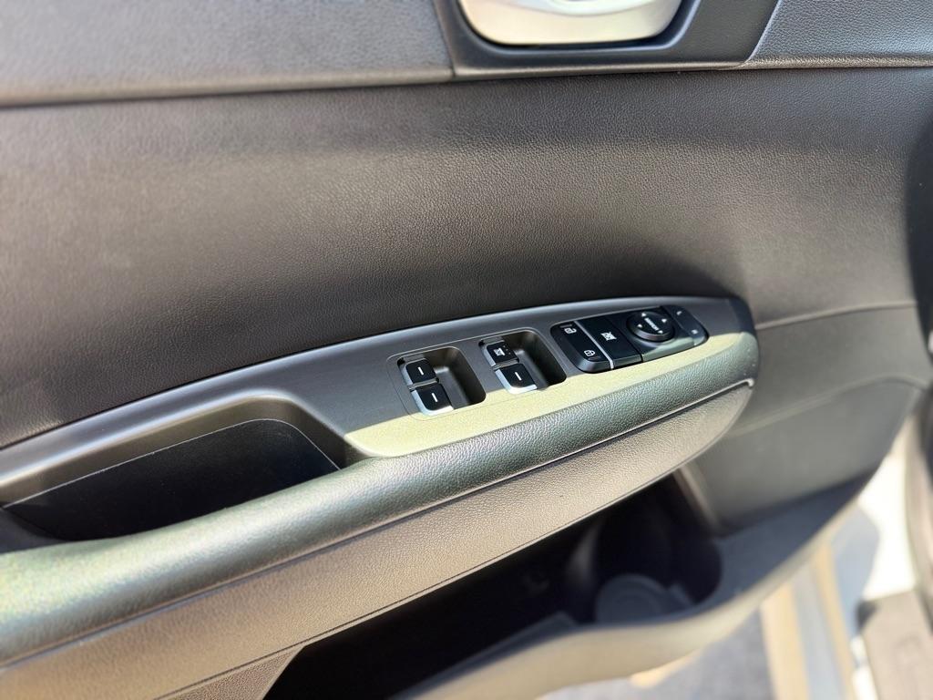 Kia OPTIMA LX/  2020