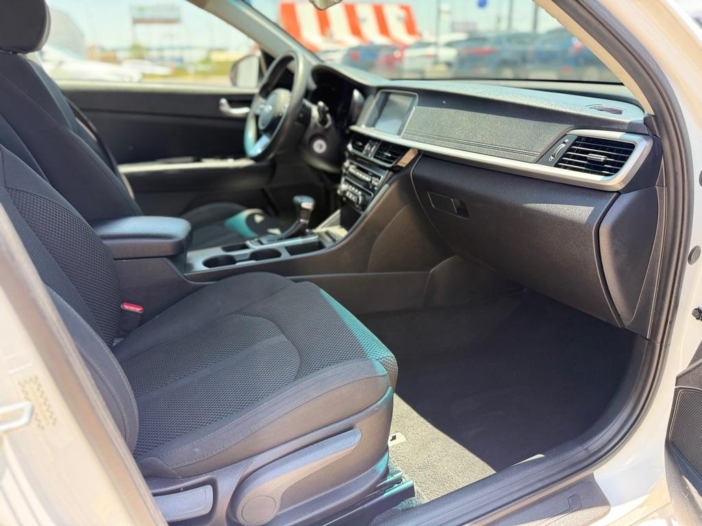 Kia OPTIMA LX/  2020