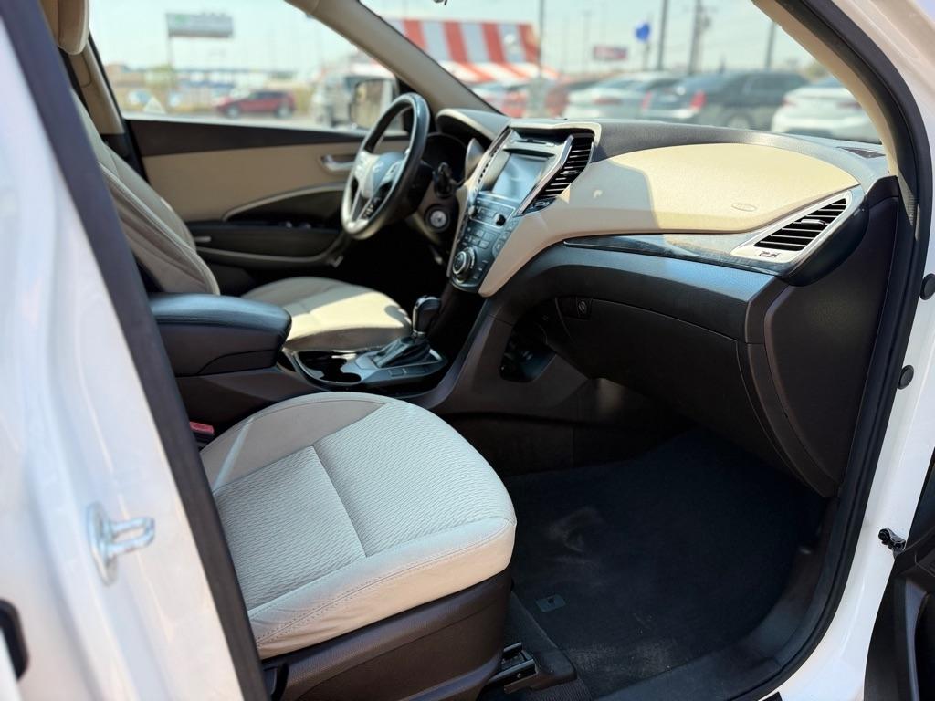 Hyundai Santa Fe SE 2017