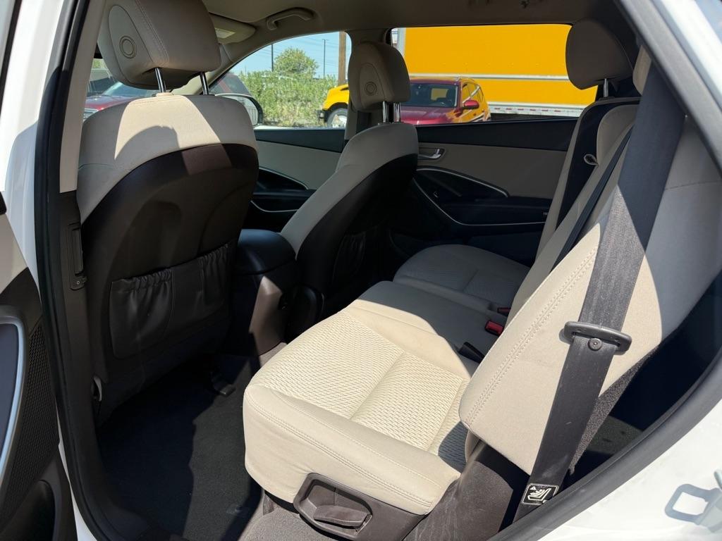 Hyundai Santa Fe SE 2017