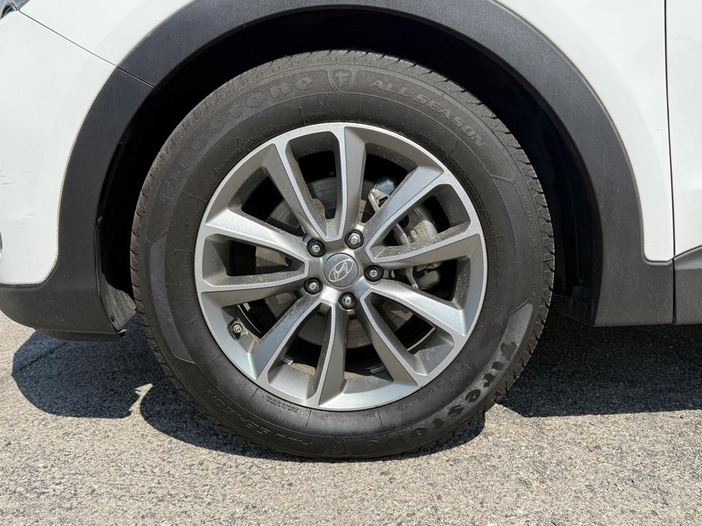 Hyundai Santa Fe SE 2017