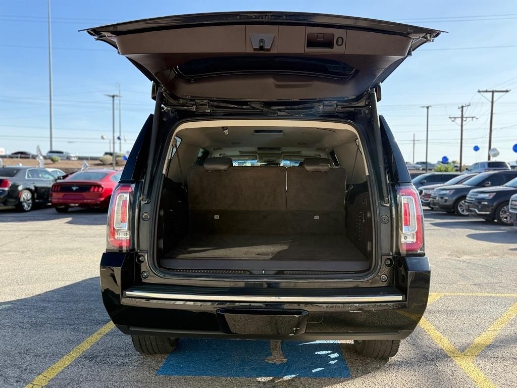 GMC Yukon XL Denali 2017