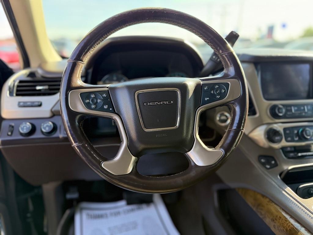 GMC Yukon XL Denali 2017