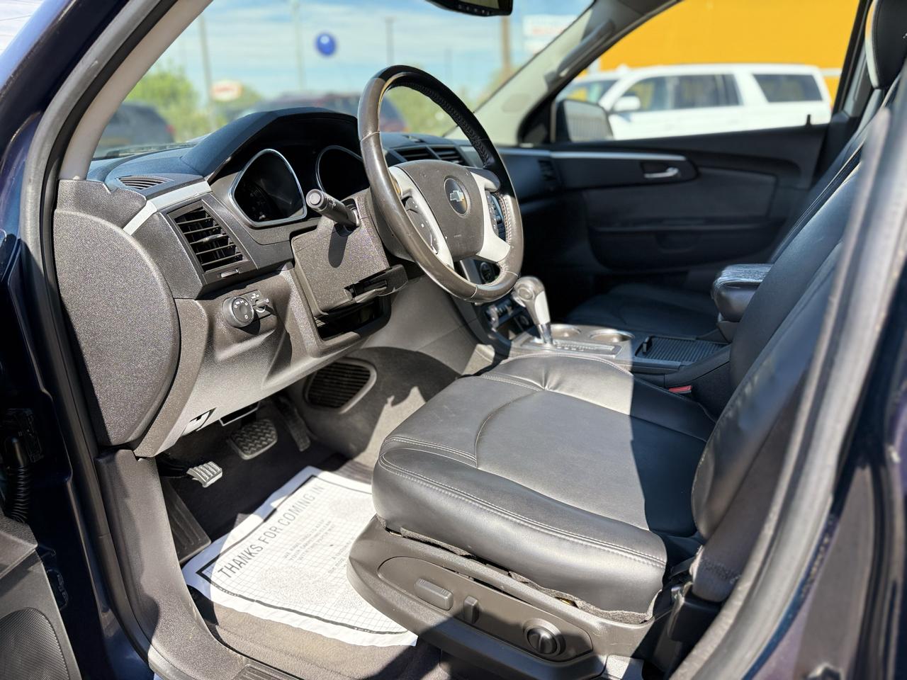 Chevrolet Traverse 2LT FWD 2012