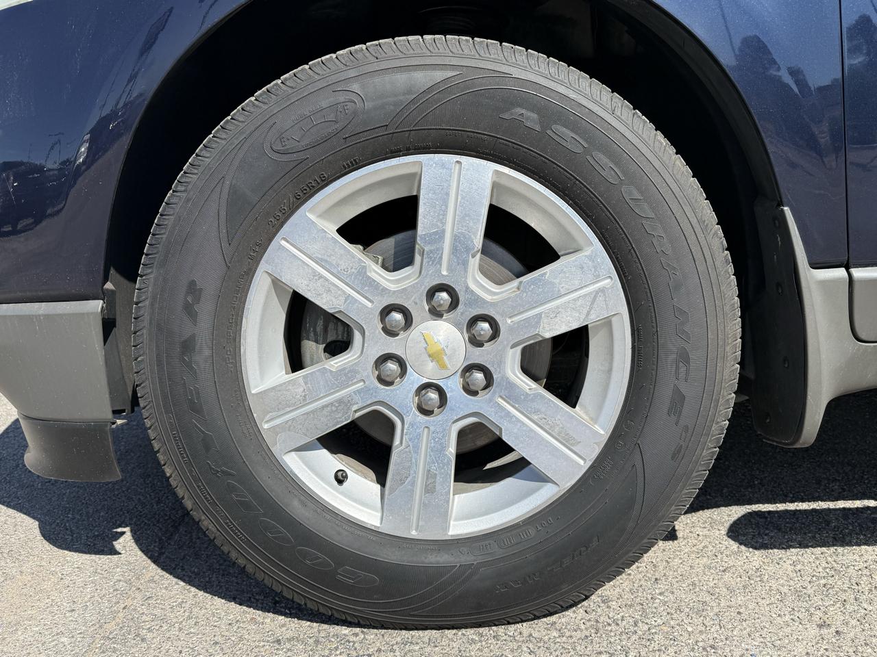 Chevrolet Traverse 2LT FWD 2012