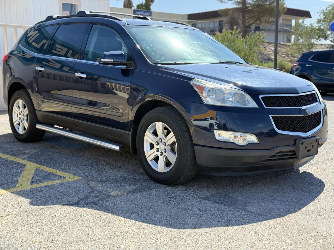 Chevrolet Traverse 2LT FWD 2012