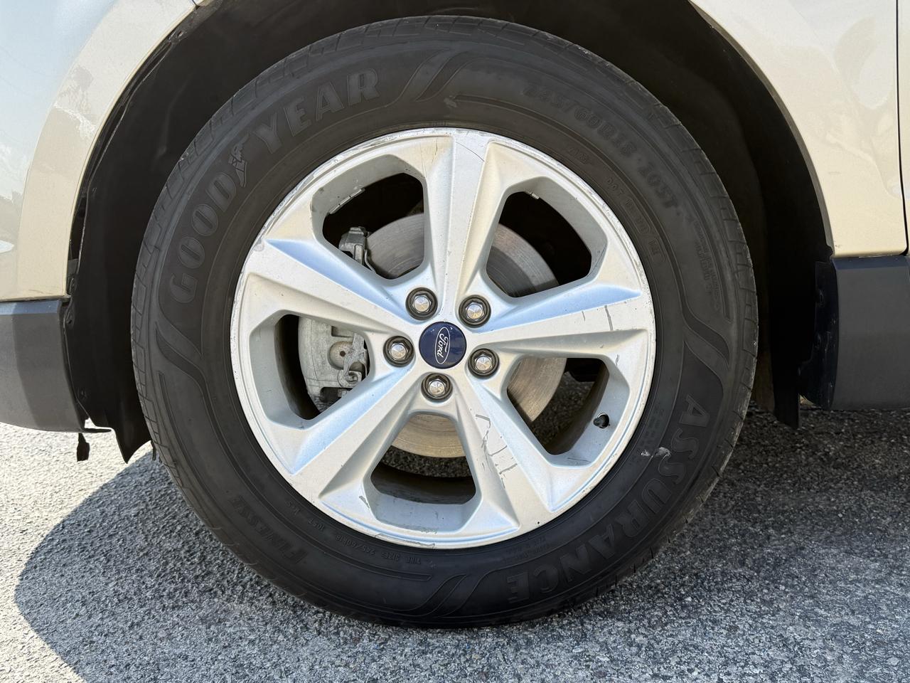 Ford Edge SE FWD 2018