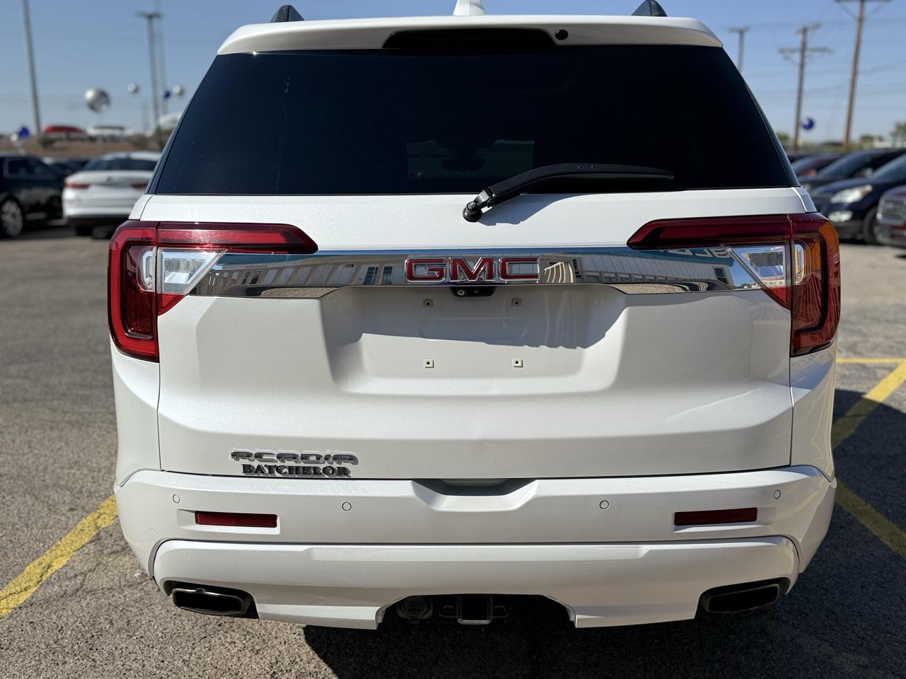 GMC Acadia Denali 4D SUV FWD 2020