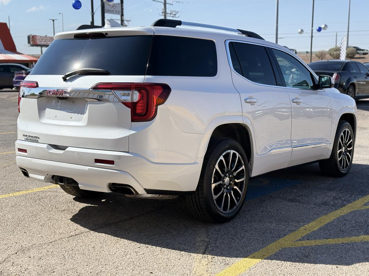 GMC Acadia Denali 4D SUV FWD 2020