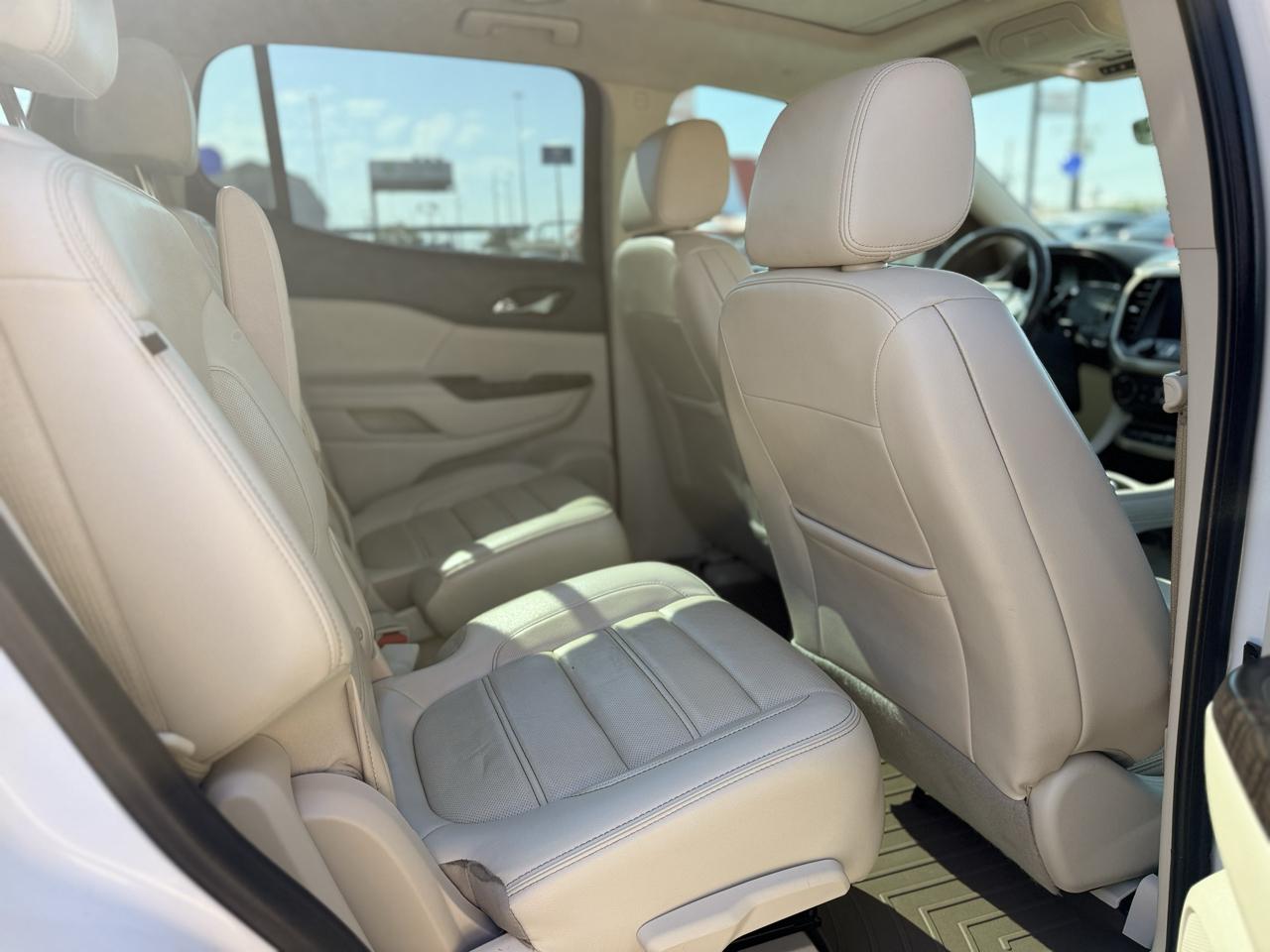 GMC Acadia Denali 4D SUV FWD 2020