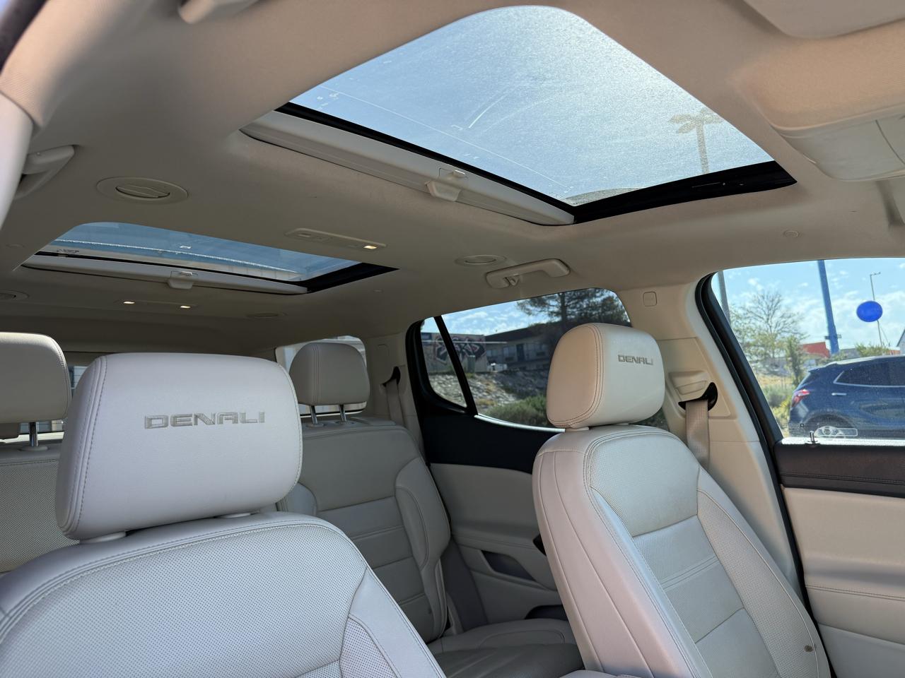 GMC Acadia Denali 4D SUV FWD 2020