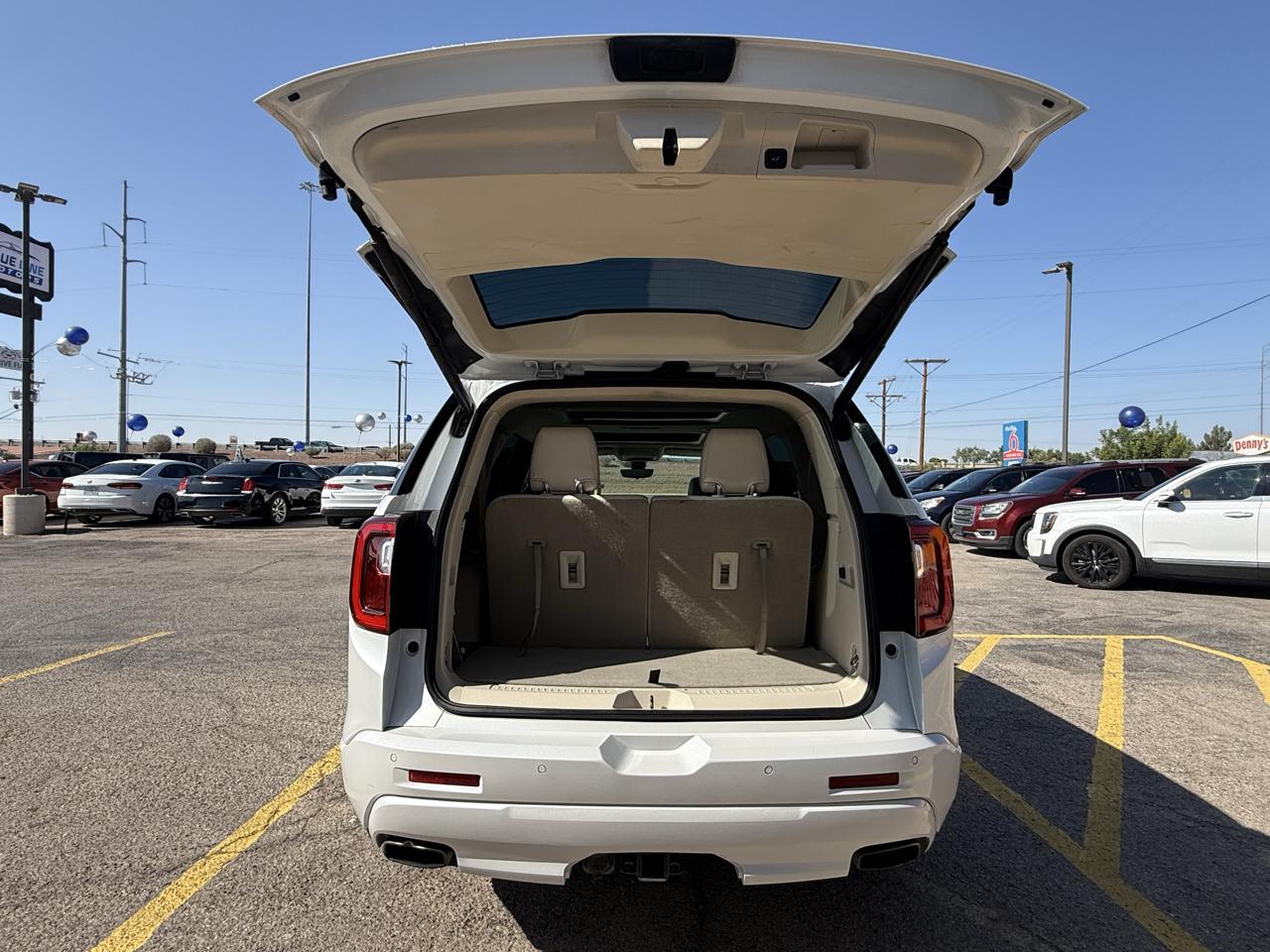 GMC Acadia Denali 4D SUV FWD 2020