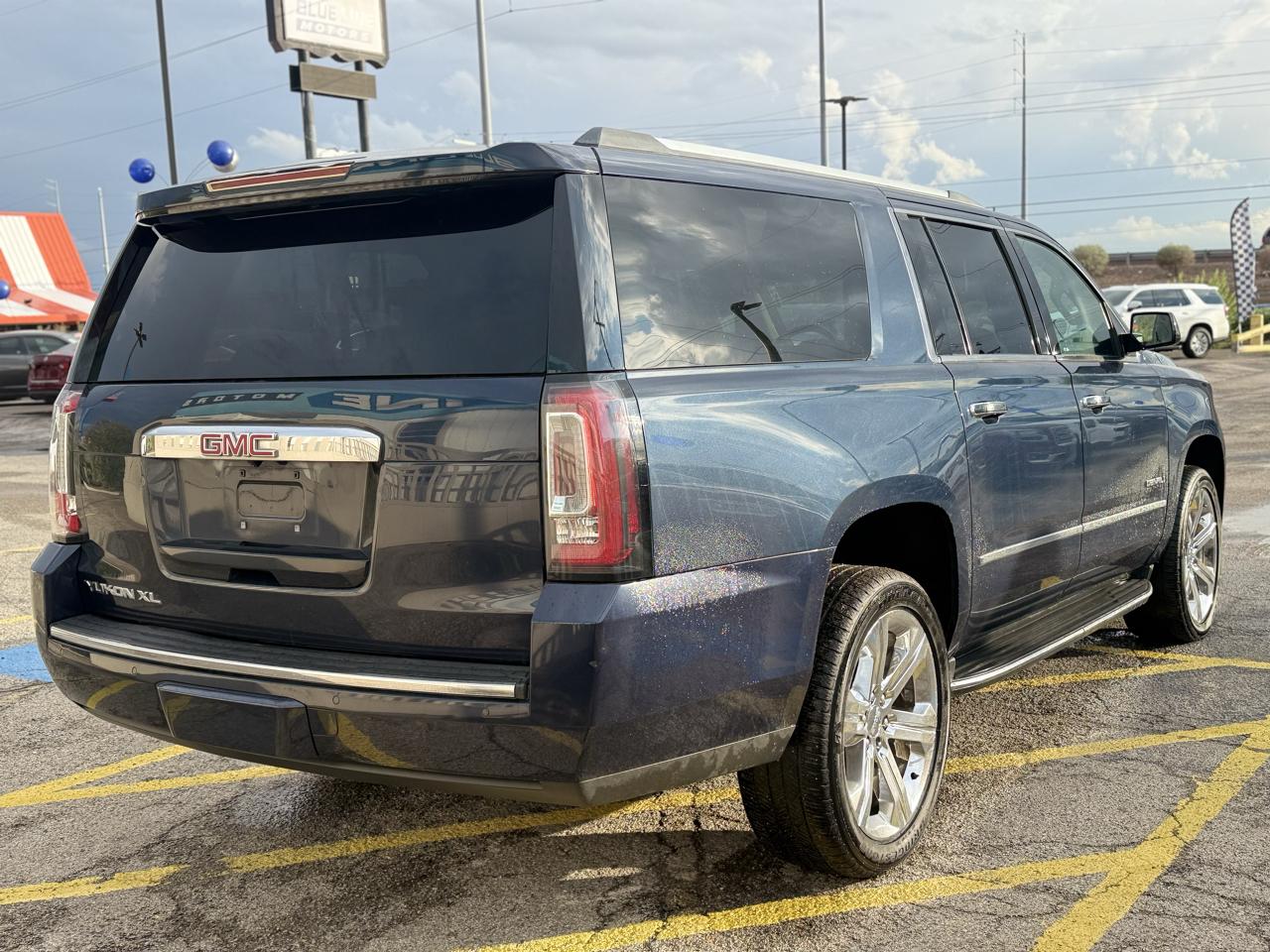 GMC Yukon XL Denali 2WD 2017