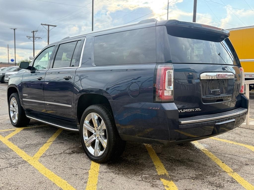GMC Yukon XL  2017