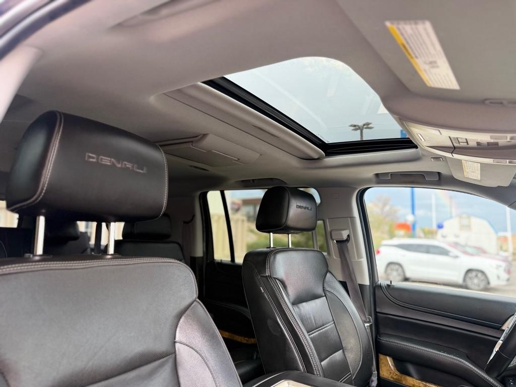 GMC Yukon XL  2017