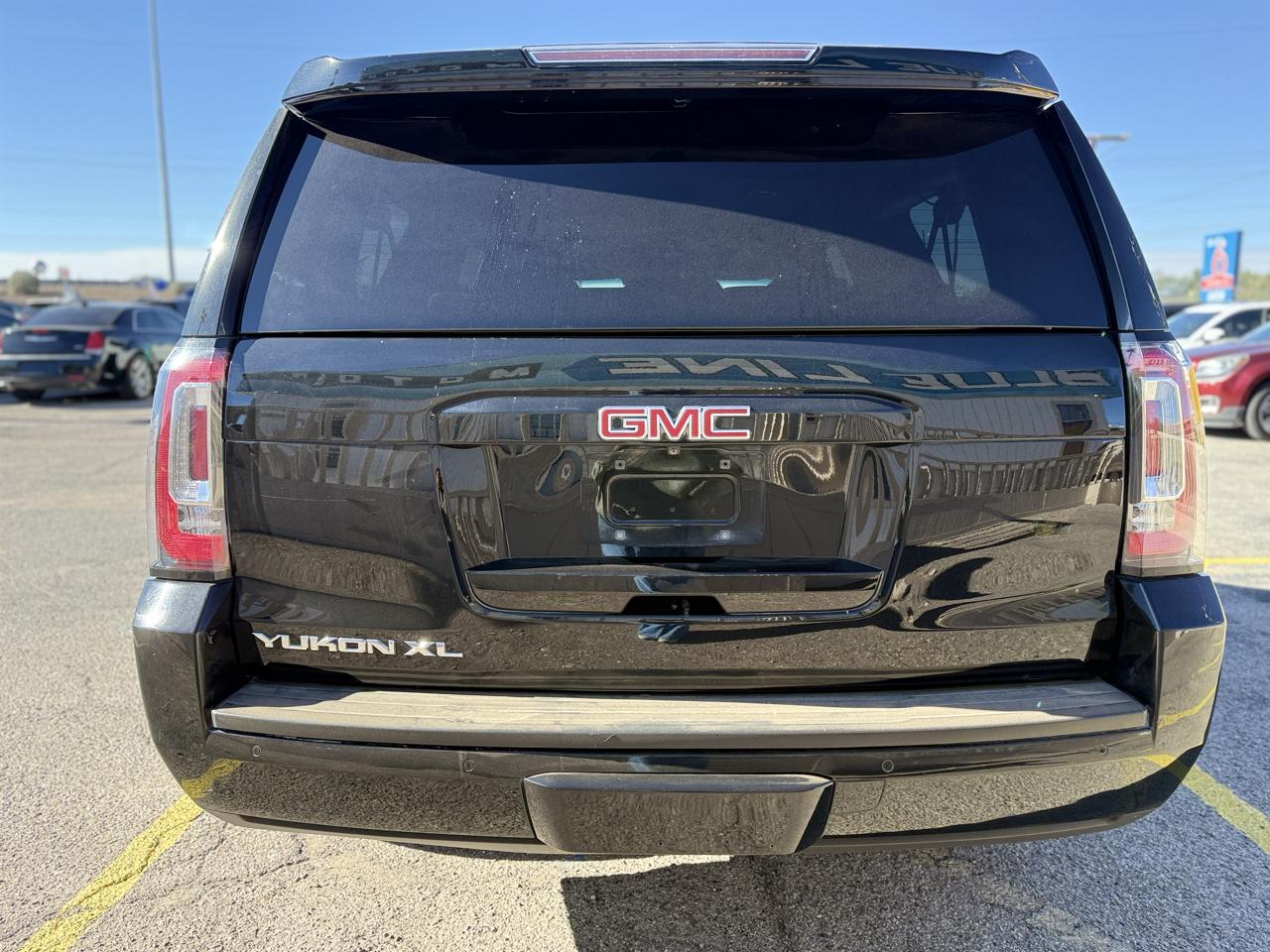 GMC Yukon XL 1500 SLT 2019