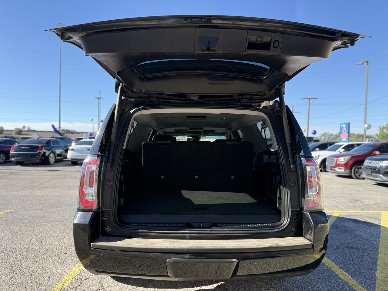 GMC Yukon XL 1500 SLT 2019