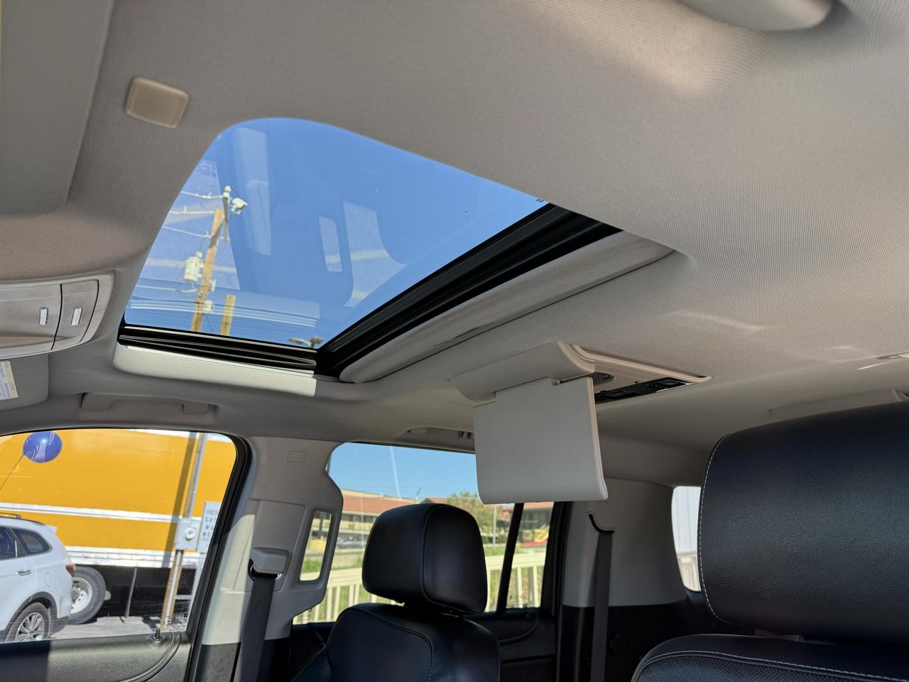 GMC Yukon XL 1500 SLT 2019