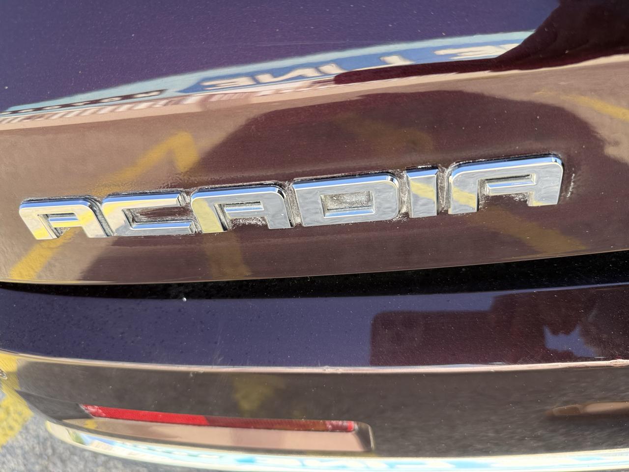 GMC Acadia Denali 4D SUV FWD 2018