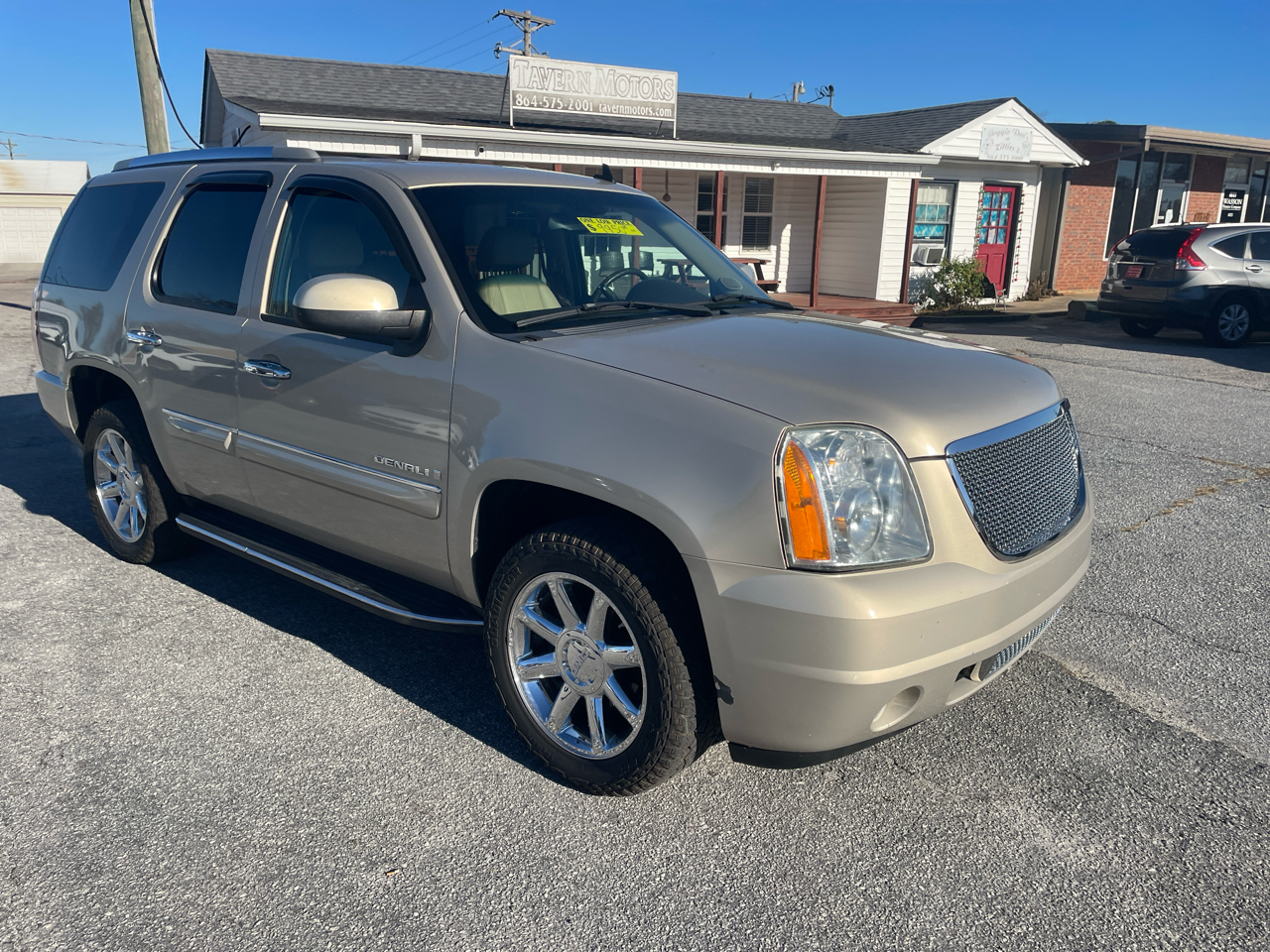 GMC Yukon Denali AWD 2008