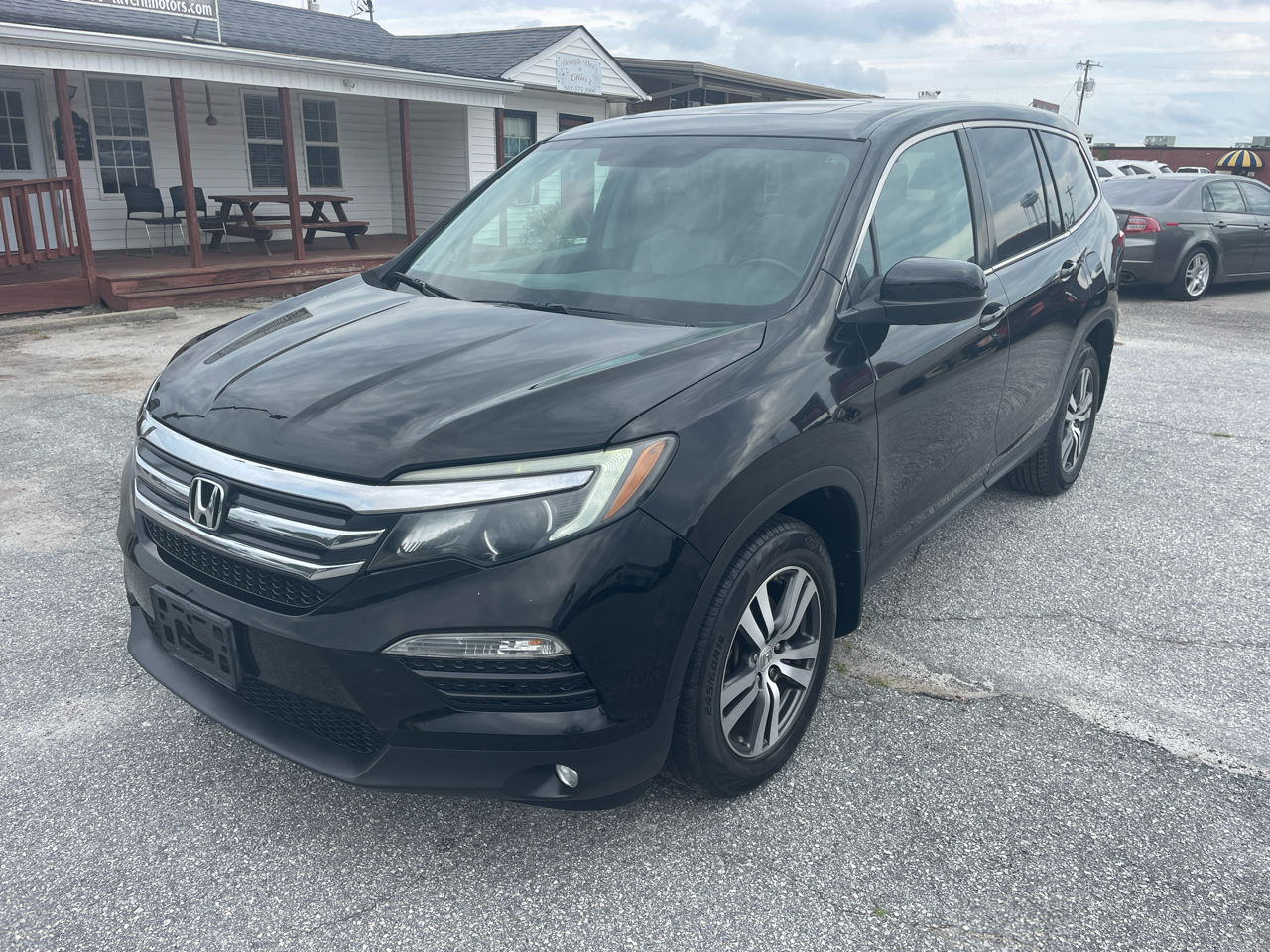 2016 Honda Pilot EX-L photo 2