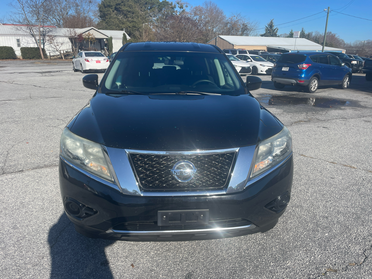 Nissan Pathfinder SV 4WD 2013