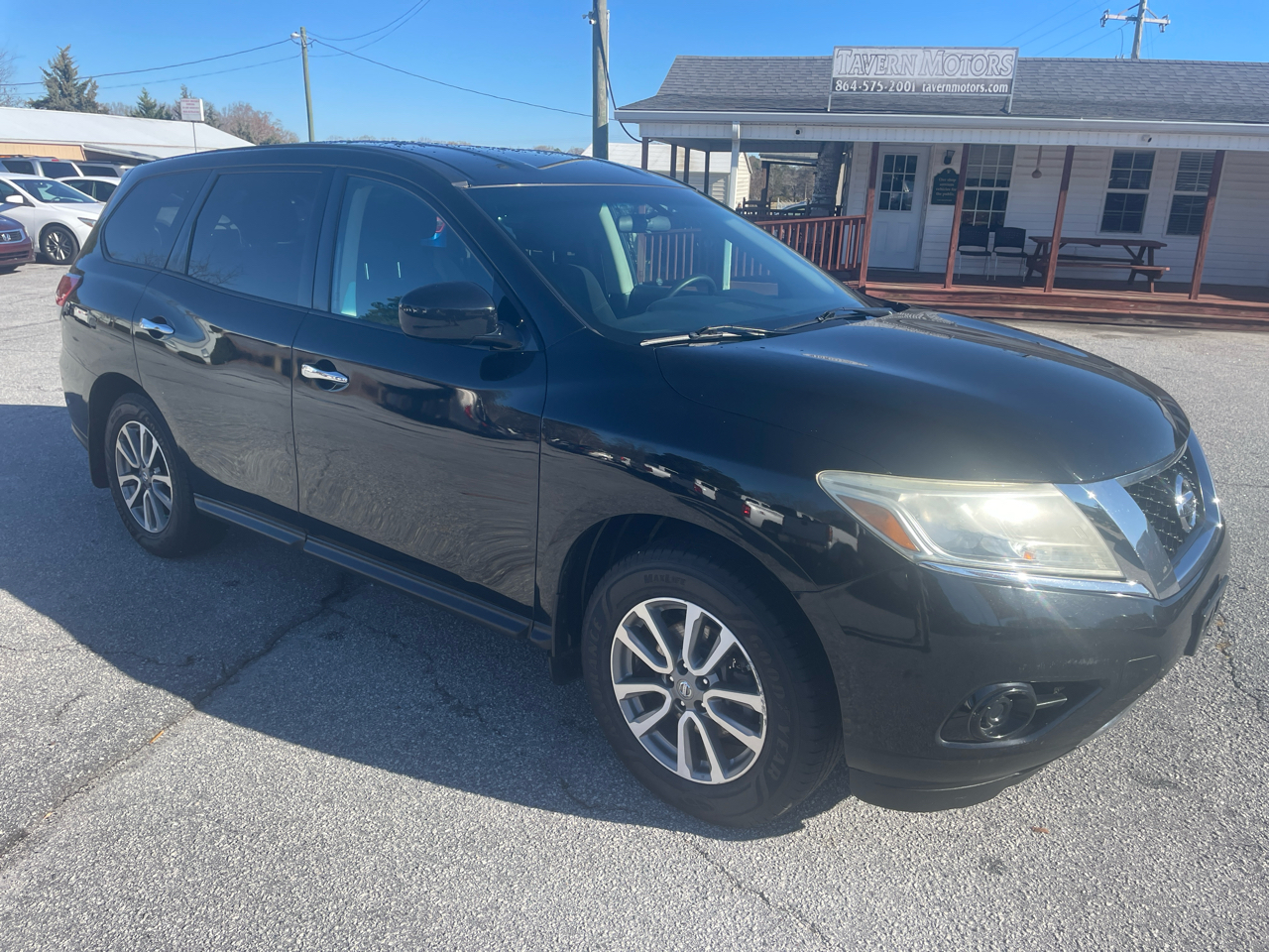 Nissan Pathfinder SV 4WD 2013