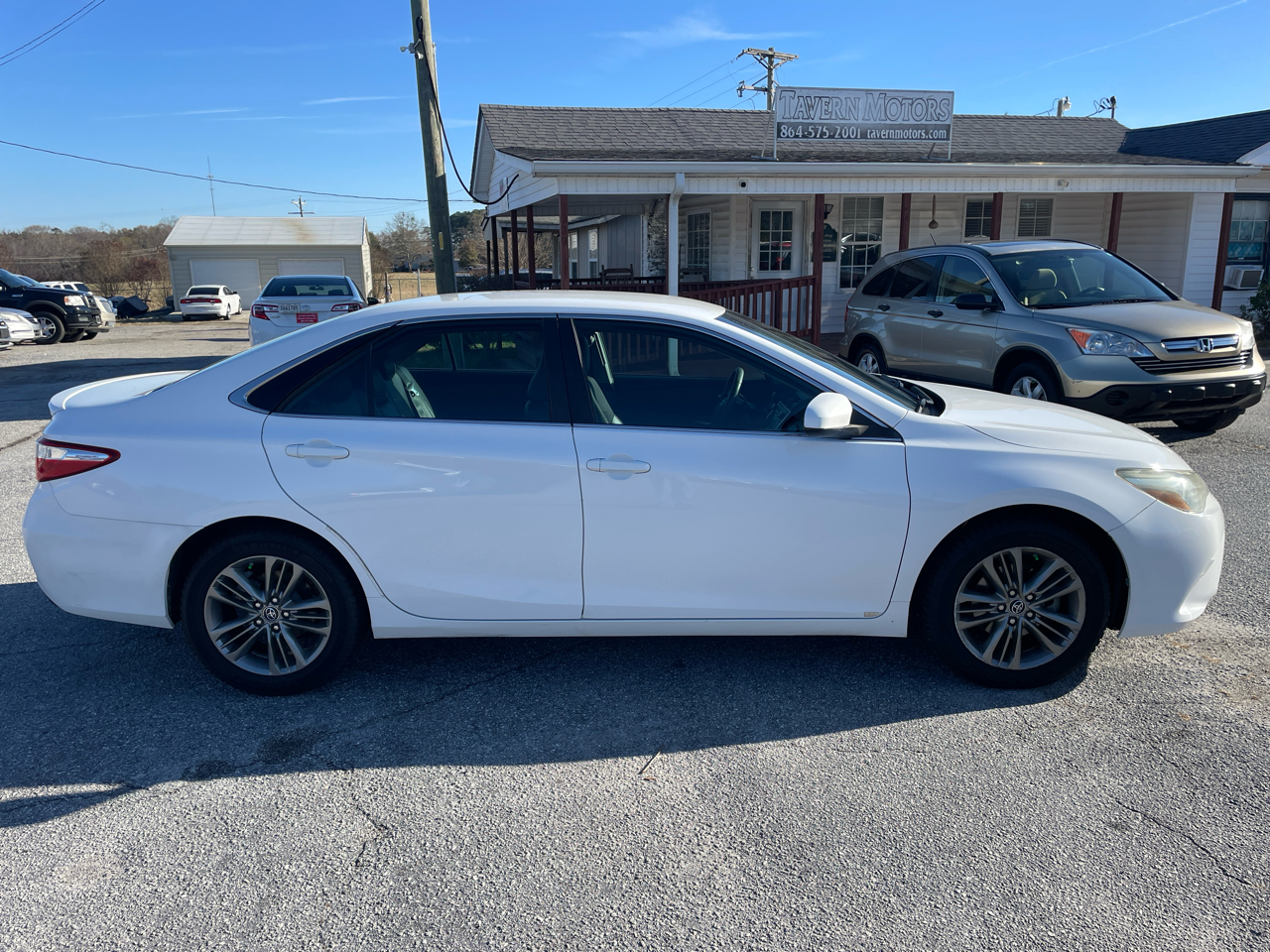 Toyota Camry 4dr Sdn I4 Auto SE (Natl) 2016