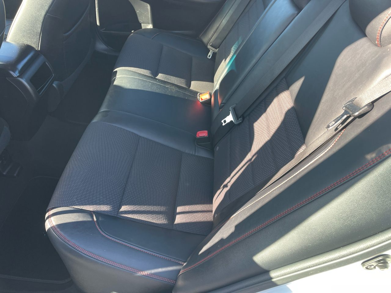 Toyota Camry 4dr Sdn I4 Auto SE (Natl) 2016