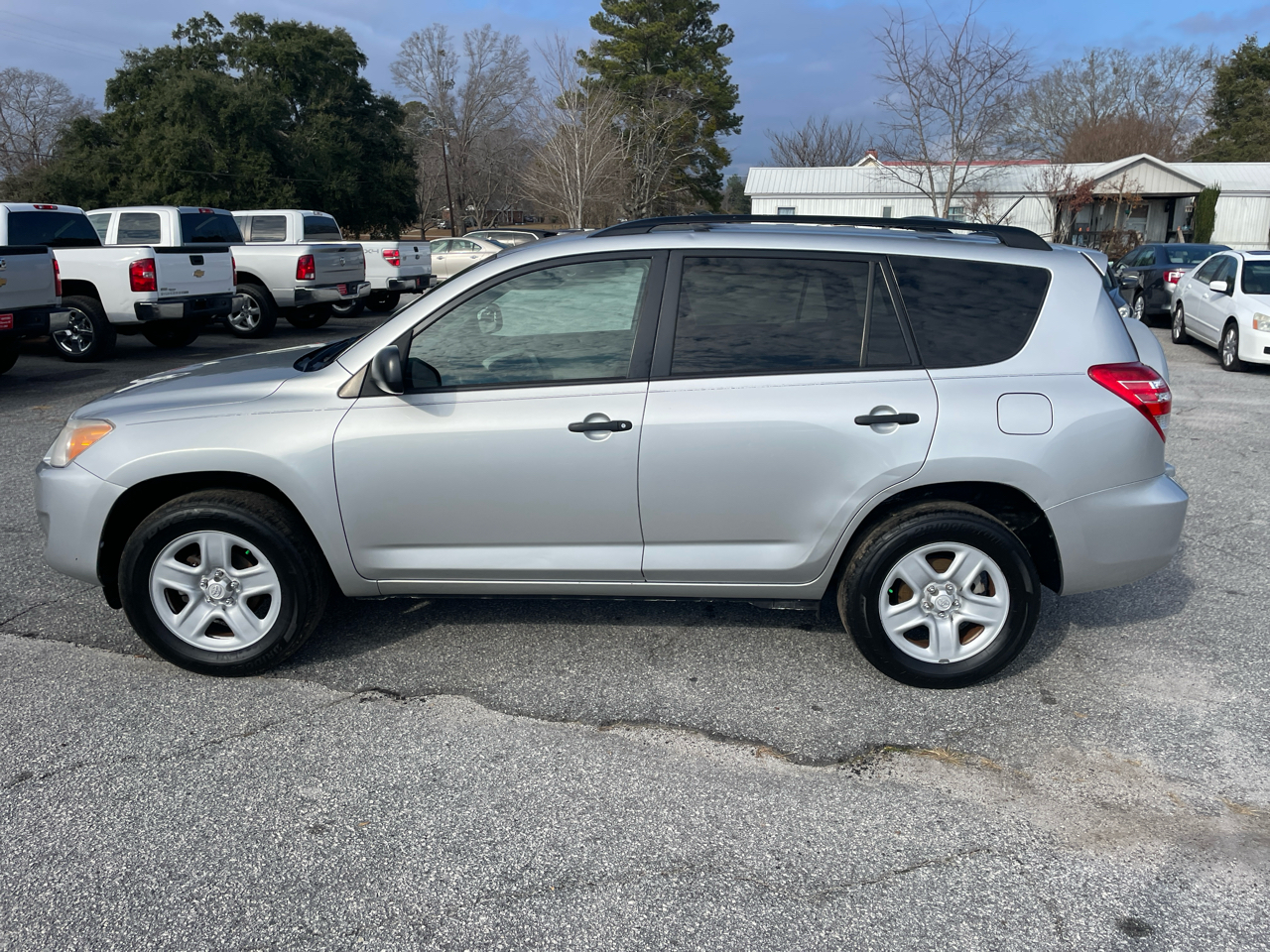 Toyota RAV4 Base I4 4WD 2009